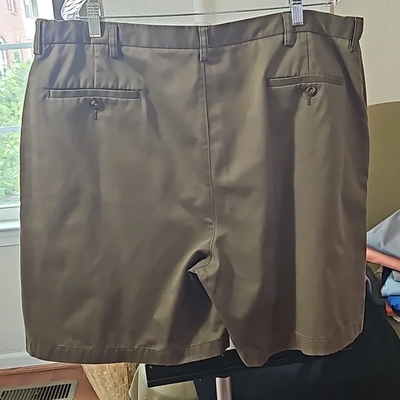 Haggar dress shorts olive green men's size 42 - Picture 2 of 4